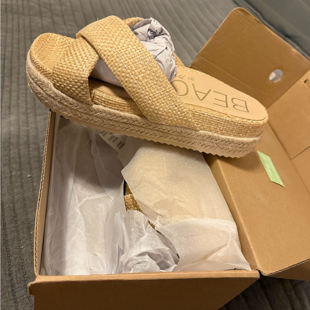 Beach Women's Tan Espadrille Slides